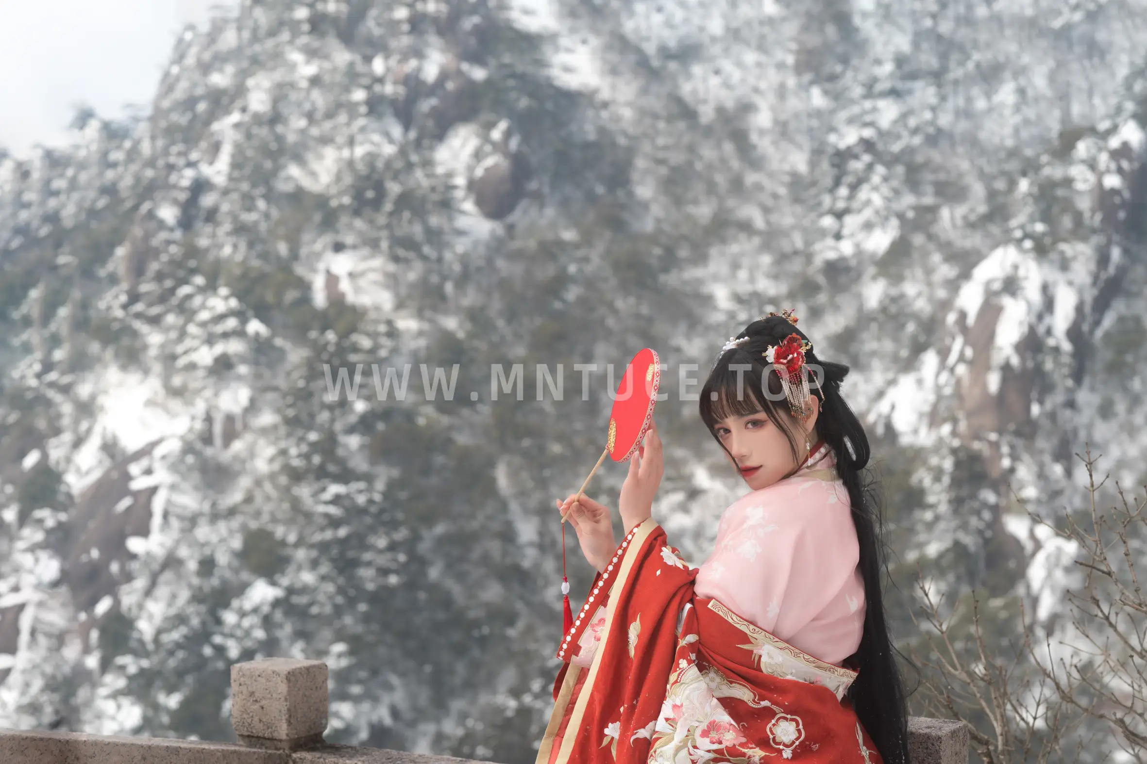 [YITUYU] 2022.06.07 Vol.1111 – Walking in the Snow Two plus six#[26P]-14